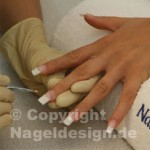 French Gel beim Nageldesign